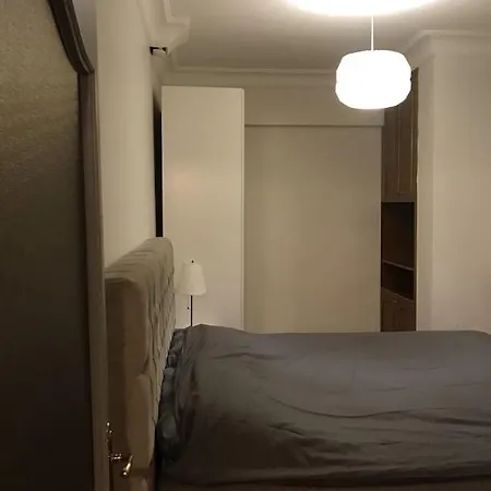 Ulasim Araclarina Yakin Konforlu Ve Genis Bir Ev... Apartment *